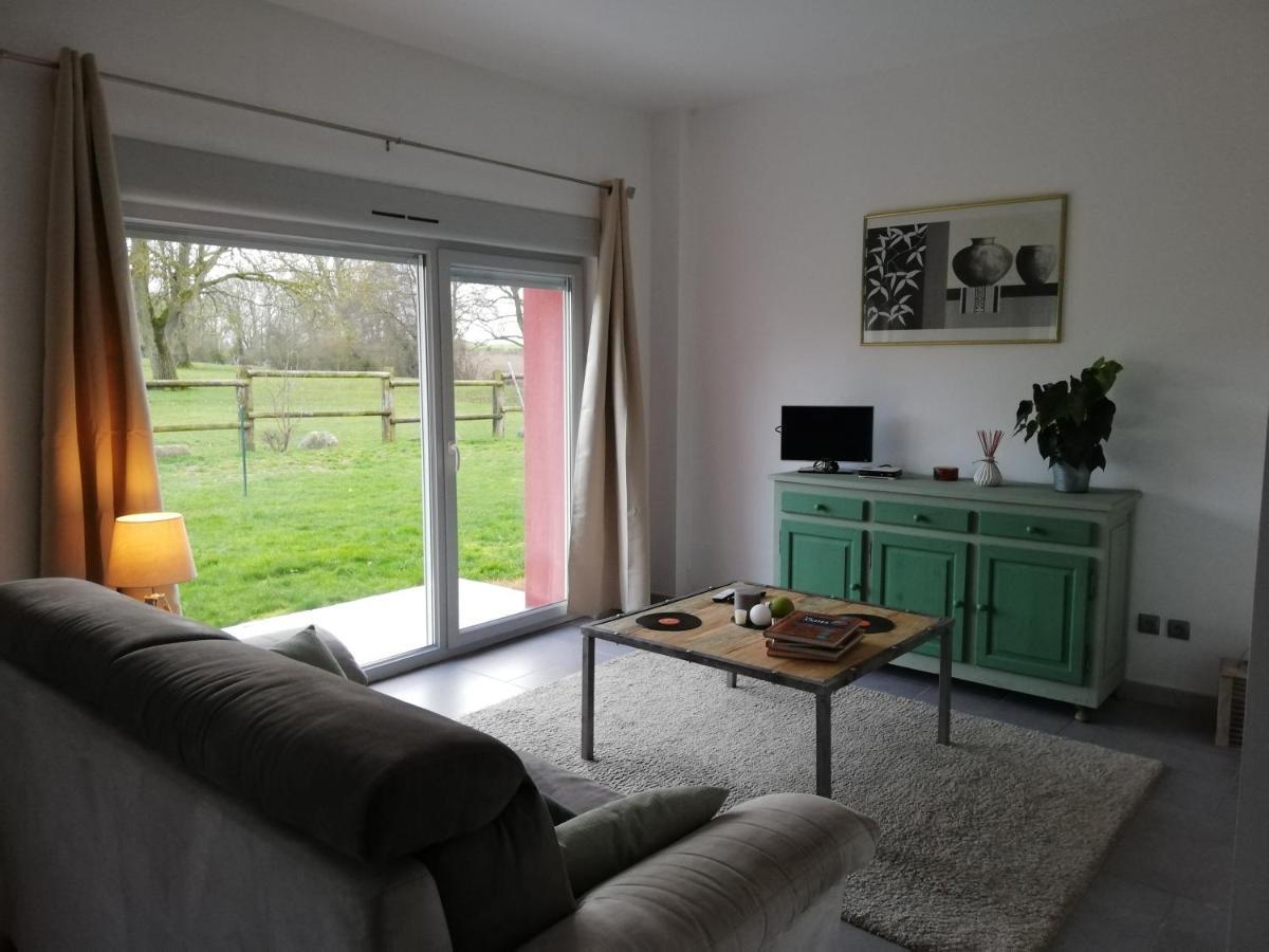 Ferienwohnung La Gaite De Louvignies Exterior foto
