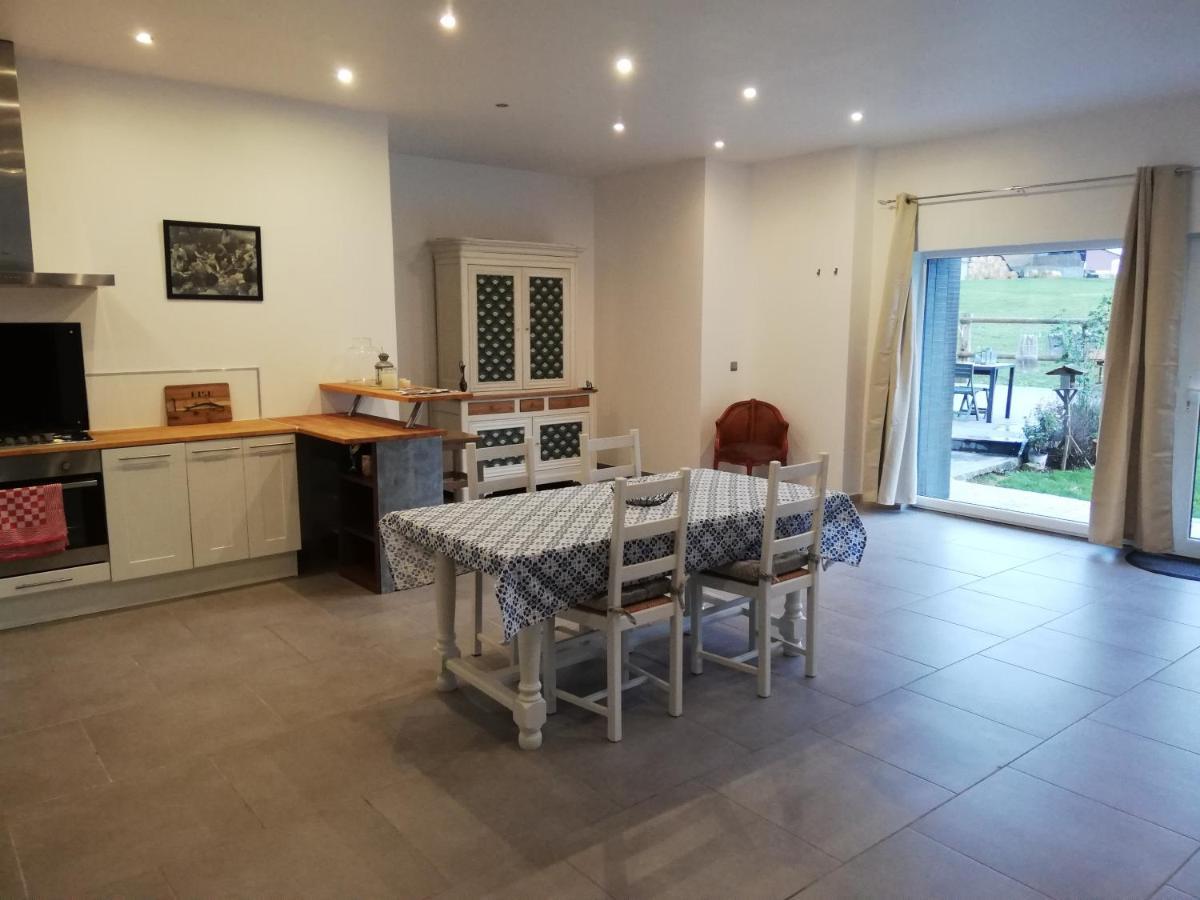 Ferienwohnung La Gaite De Louvignies Exterior foto